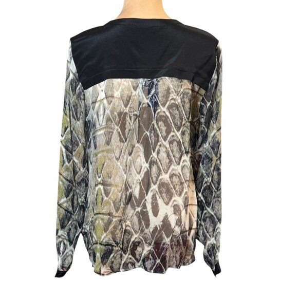 NWT Snake Print 100% Blouse Sz M Chiffon Animal Print Career Professional Work - Picture 5 of 13